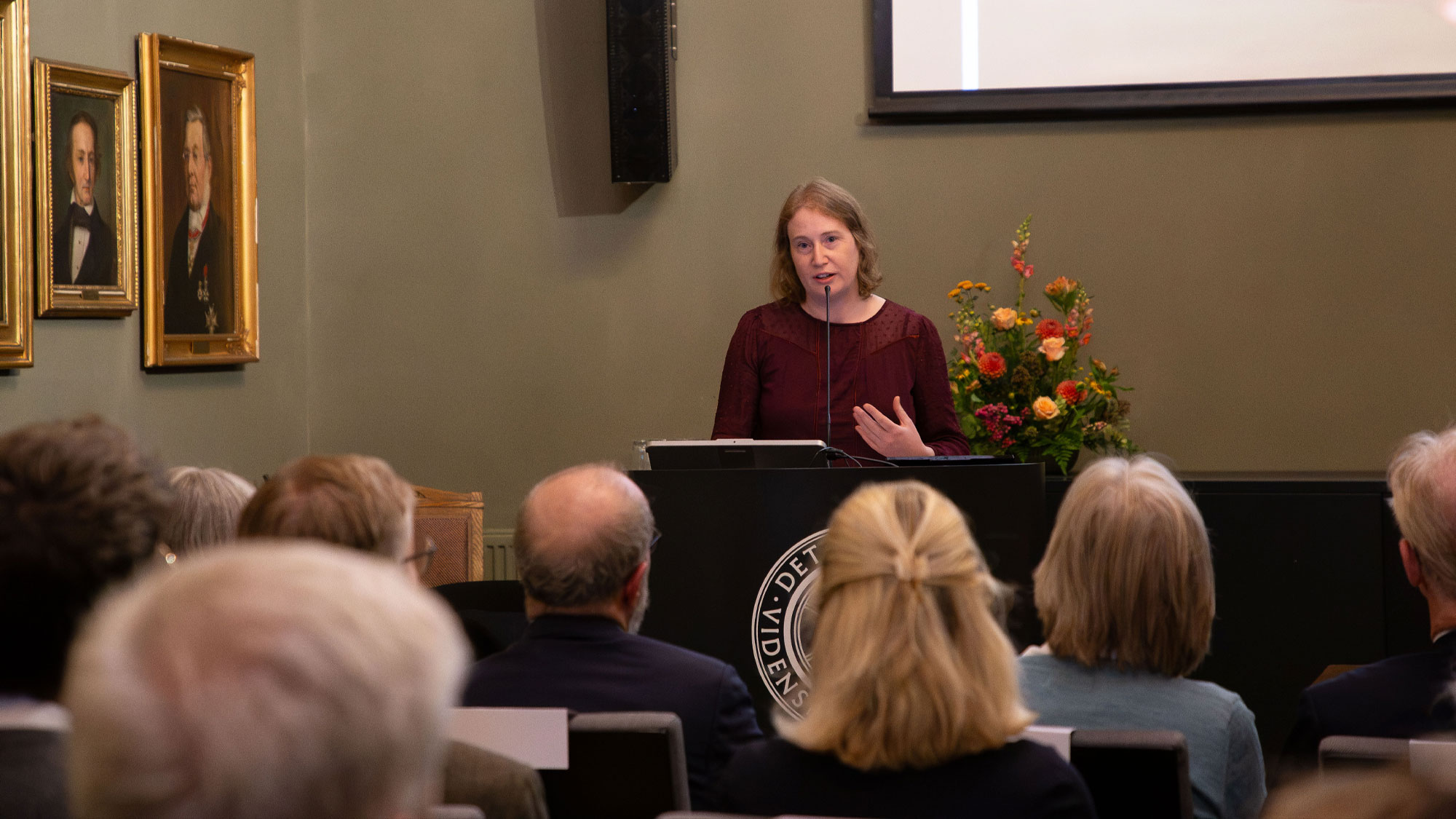 Rosie R. Bishop giving a lecture during the Hernes-CAS Mobility Grant opening ceremony